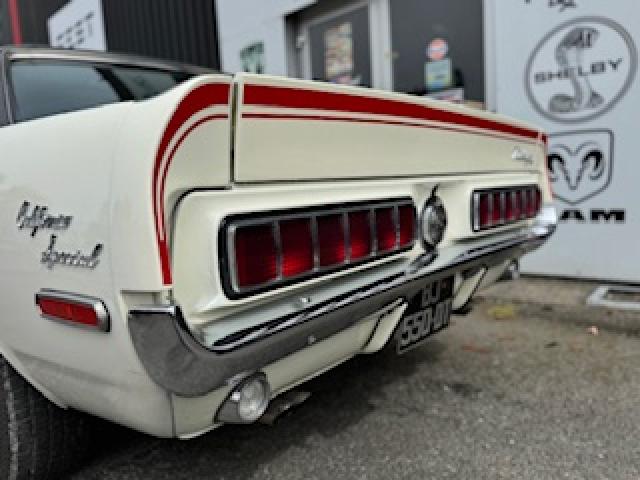 Ford Mustang image 4