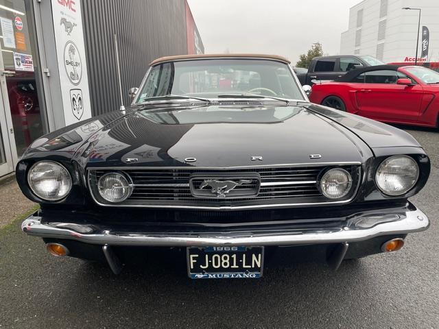 Ford Mustang Convertible image 5