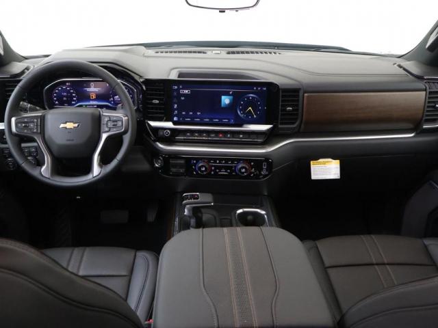 Chevrolet Silverado image 5