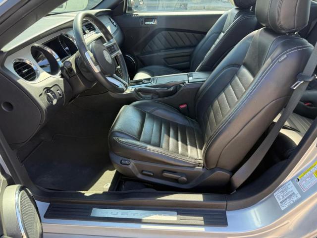 Ford Mustang image 6