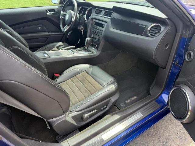 Ford Mustang image 7
