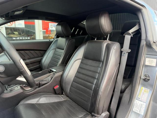 Ford Mustang image 4