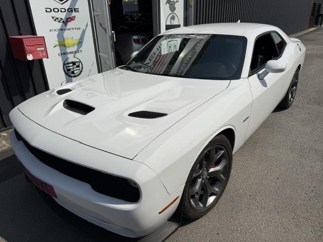 Dodge Challenger image 9