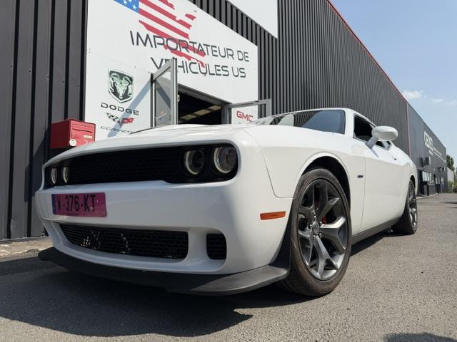 Dodge Challenger image 2