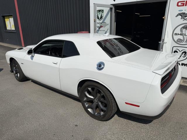 Dodge Challenger image 1
