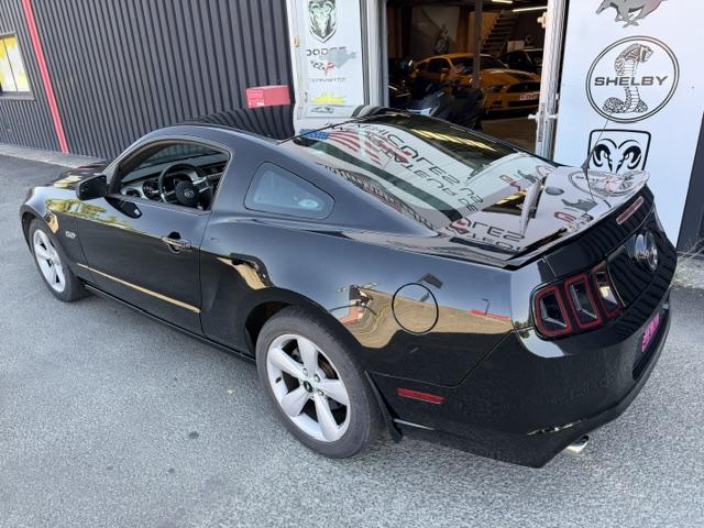 Ford Mustang image 9