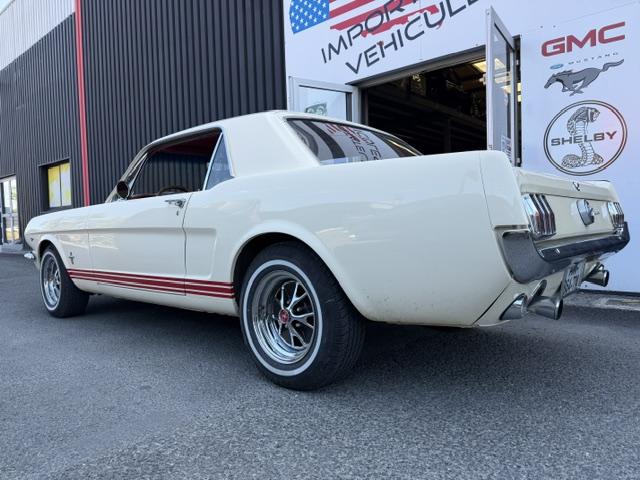 Ford Mustang image 4