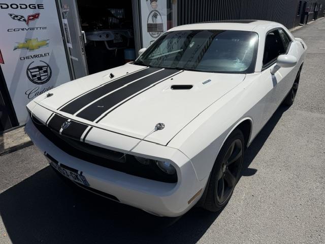 Dodge Challenger image 9