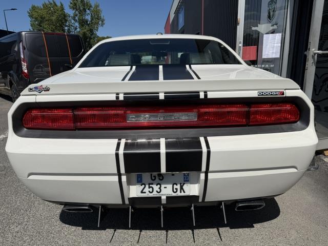 Dodge Challenger image 4