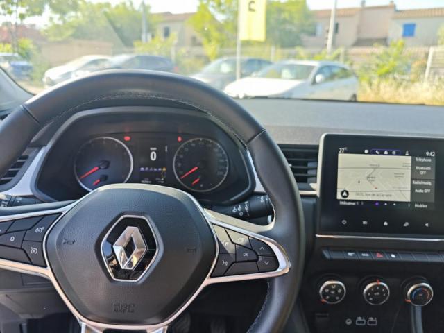 Renault Captur image 9