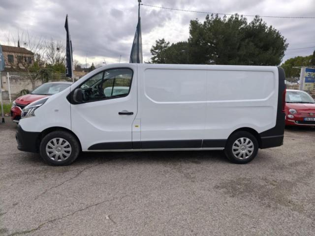 Renault Trafic image 9