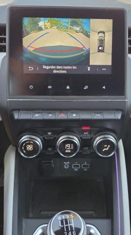 Renault Clio image 2