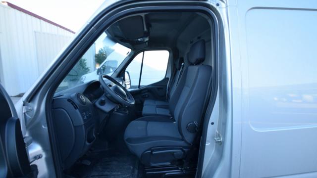 Renault Master image 9