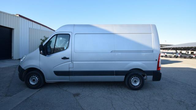 Renault Master image 8