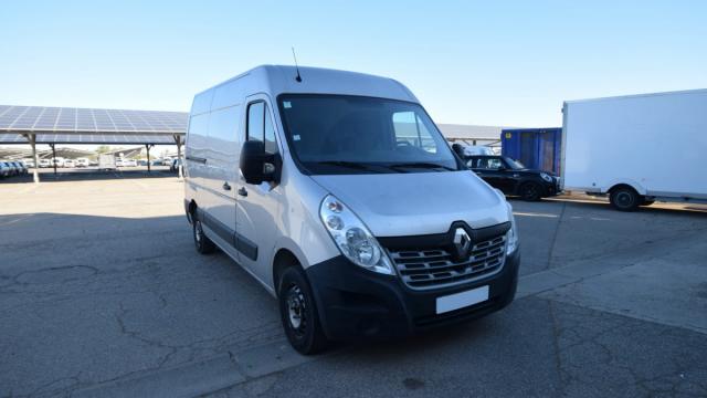 Renault Master image 2