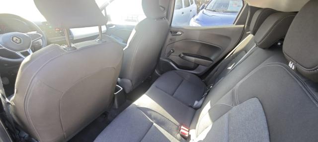 Renault Clio image 8