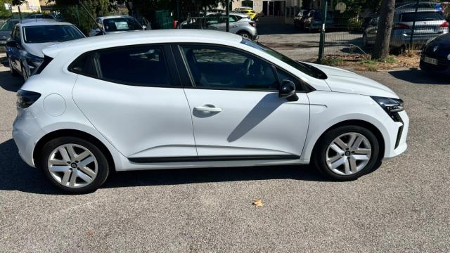 Renault Clio image 8