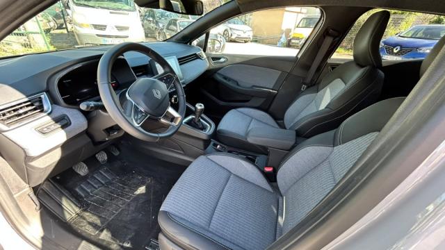 Renault Clio image 2