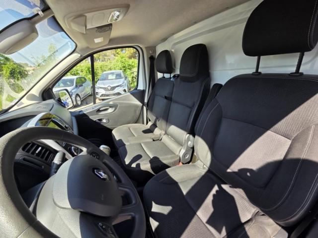 Renault Trafic image 1
