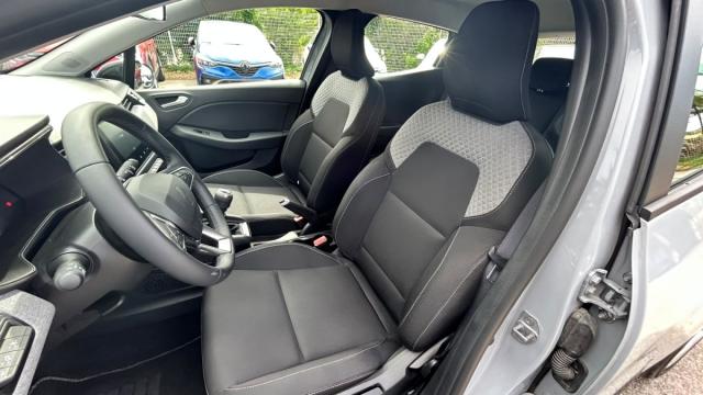 Renault Clio image 7