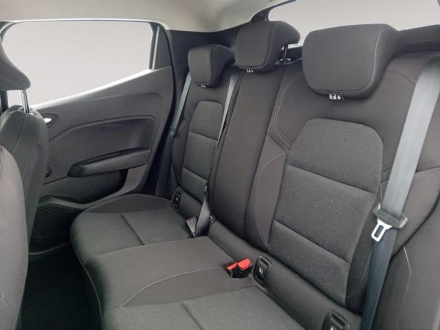 Renault Clio image 9