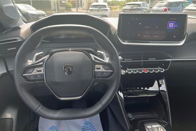 Peugeot 208 image 4