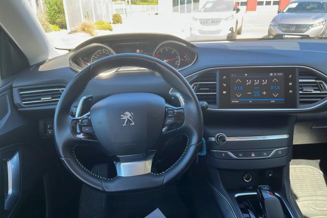Peugeot 308 image 2