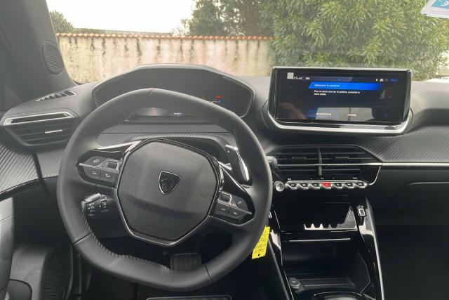 Peugeot 2008 image 4