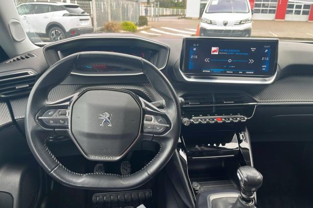 Peugeot 2008 image 5