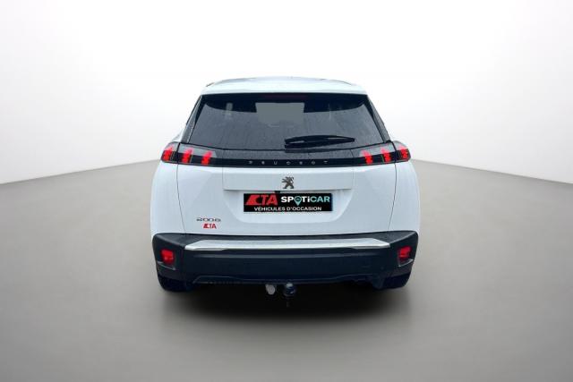 Peugeot 2008 image 8