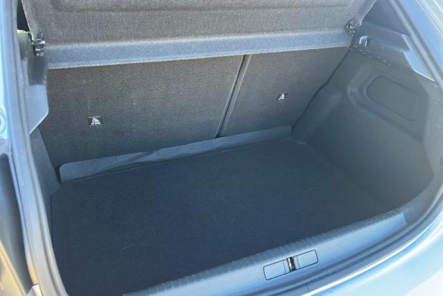 Peugeot 208 image 3