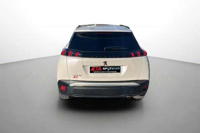 Peugeot 2008 image 8