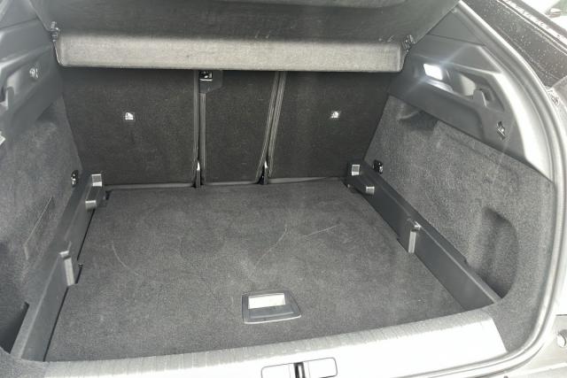 Peugeot 3008 image 3