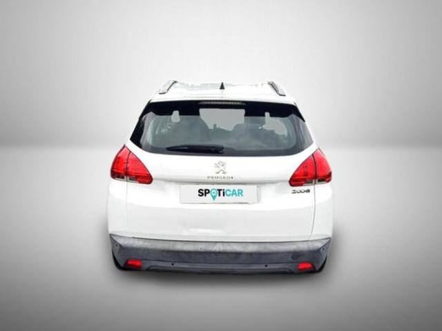 Peugeot 2008 image 2