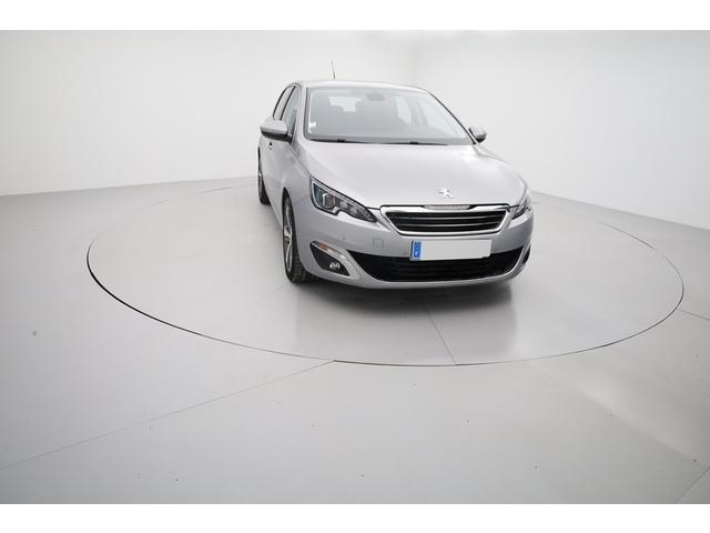 Peugeot 308 image 8