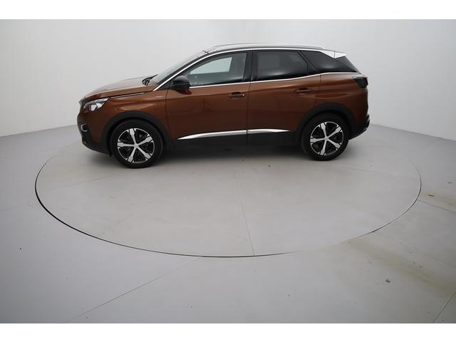 Peugeot 3008 image 3