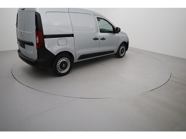 Renault Express Van image 3