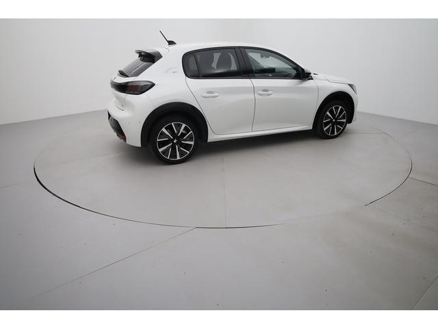 Peugeot 208 image 5