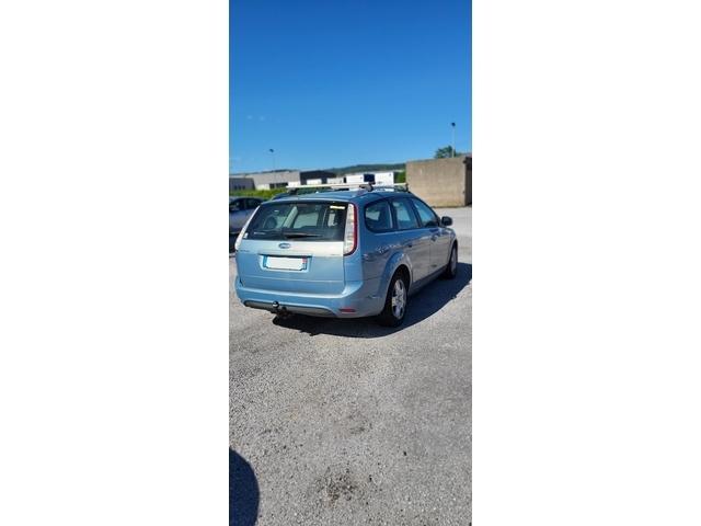 Ford Focus image 3