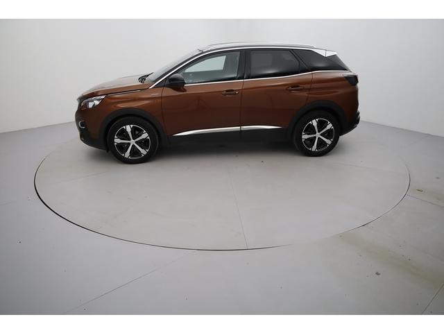 Peugeot 3008 image 3