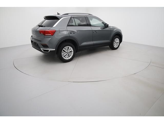 Volkswagen T-Roc image 5