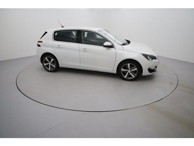 Peugeot 308 image 8