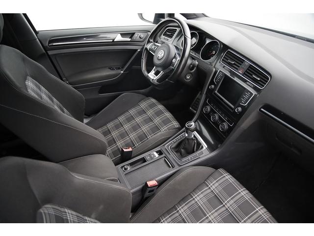 Volkswagen Golf Sw image 3