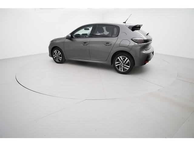 Peugeot 208 image 1