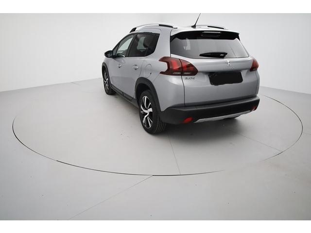 Peugeot 2008 image 3