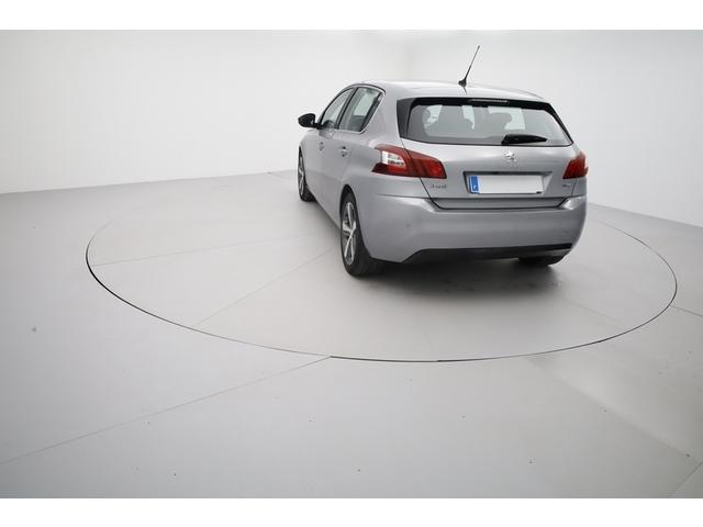 Peugeot 308 image 1