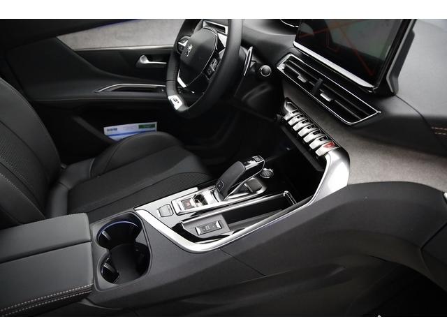 Peugeot 3008 image 8