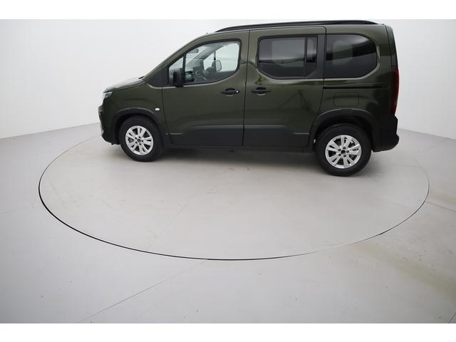 Peugeot Rifter image 9