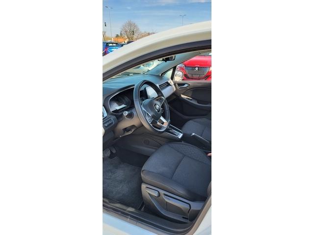 Renault Clio image 2