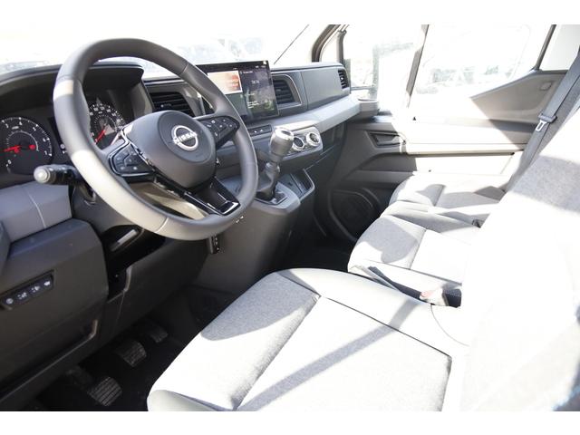 Nissan Interstar image 6